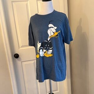 Disney Donald Duck T Shirt, Size M
